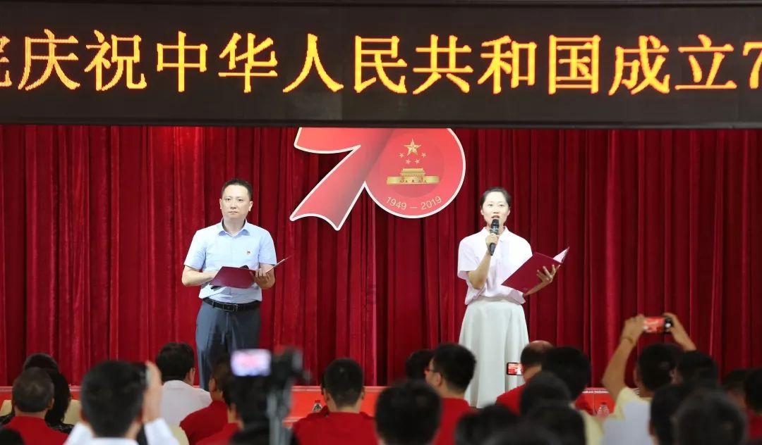 新春走基层丨街坊剧场传颂老兵好家风